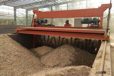 槽式有机肥翻抛机工作流程,在肥料生产中有哪些作用?